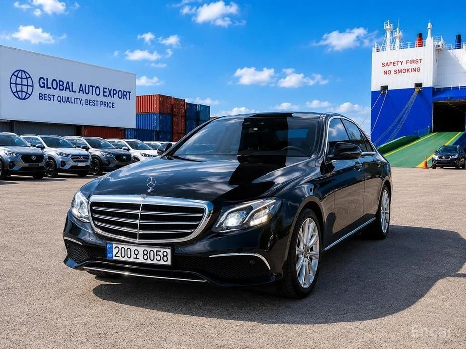 Mercedes-Benz E 220, снимка 2 - Автомобили и джипове - 55510517