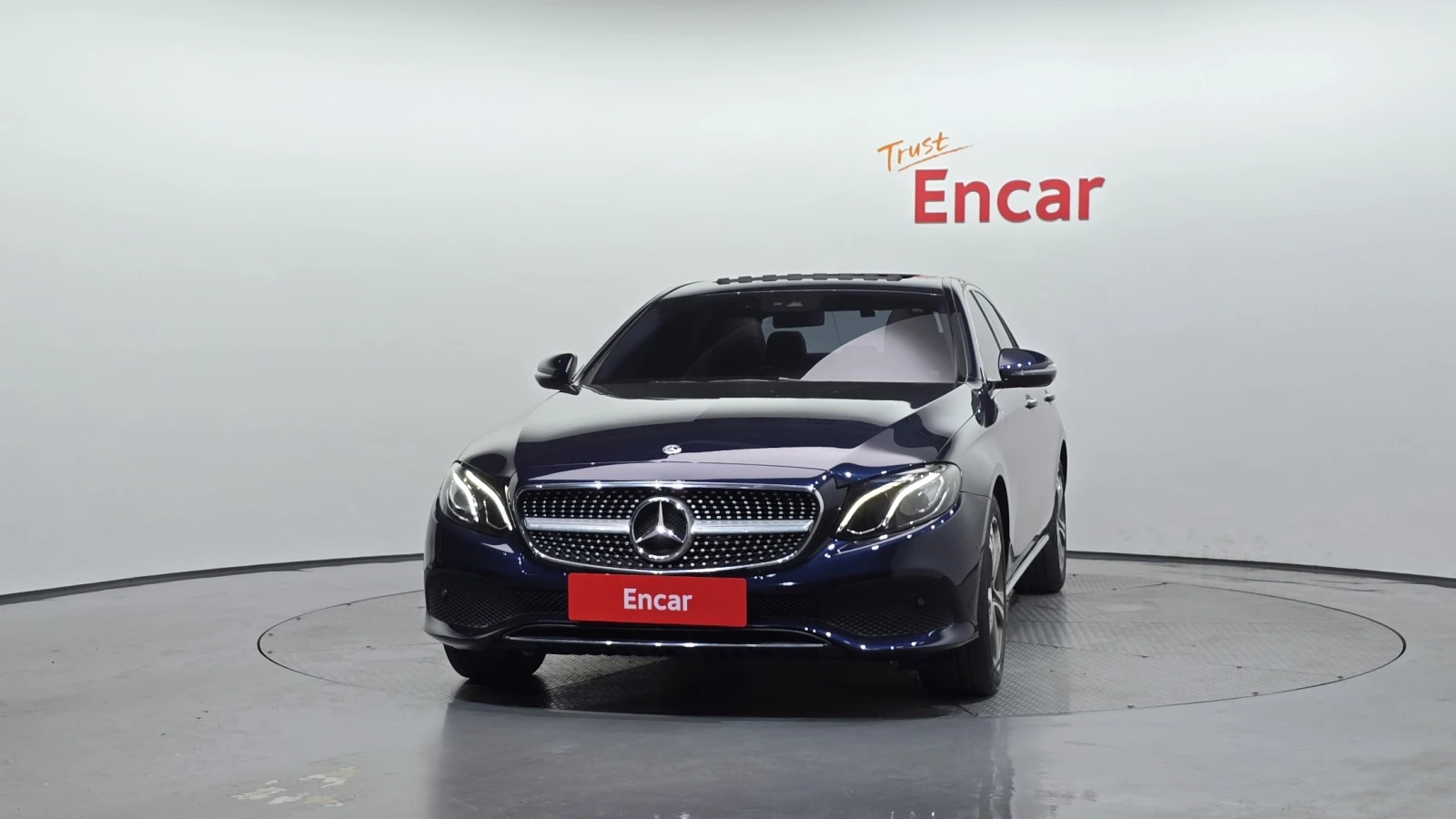 Mercedes-Benz E 300 Avantgarde, снимка 3 - Автомобили и джипове - 55584055