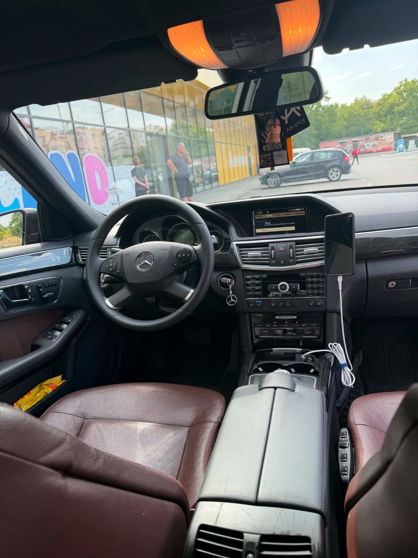 Mercedes-Benz E 350, снимка 8 - Автомобили и джипове - 55826139