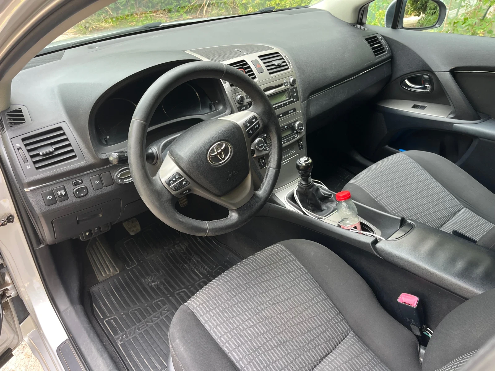 Toyota Avensis 2.0 D4D, снимка 8 - Автомобили и джипове - 56202017