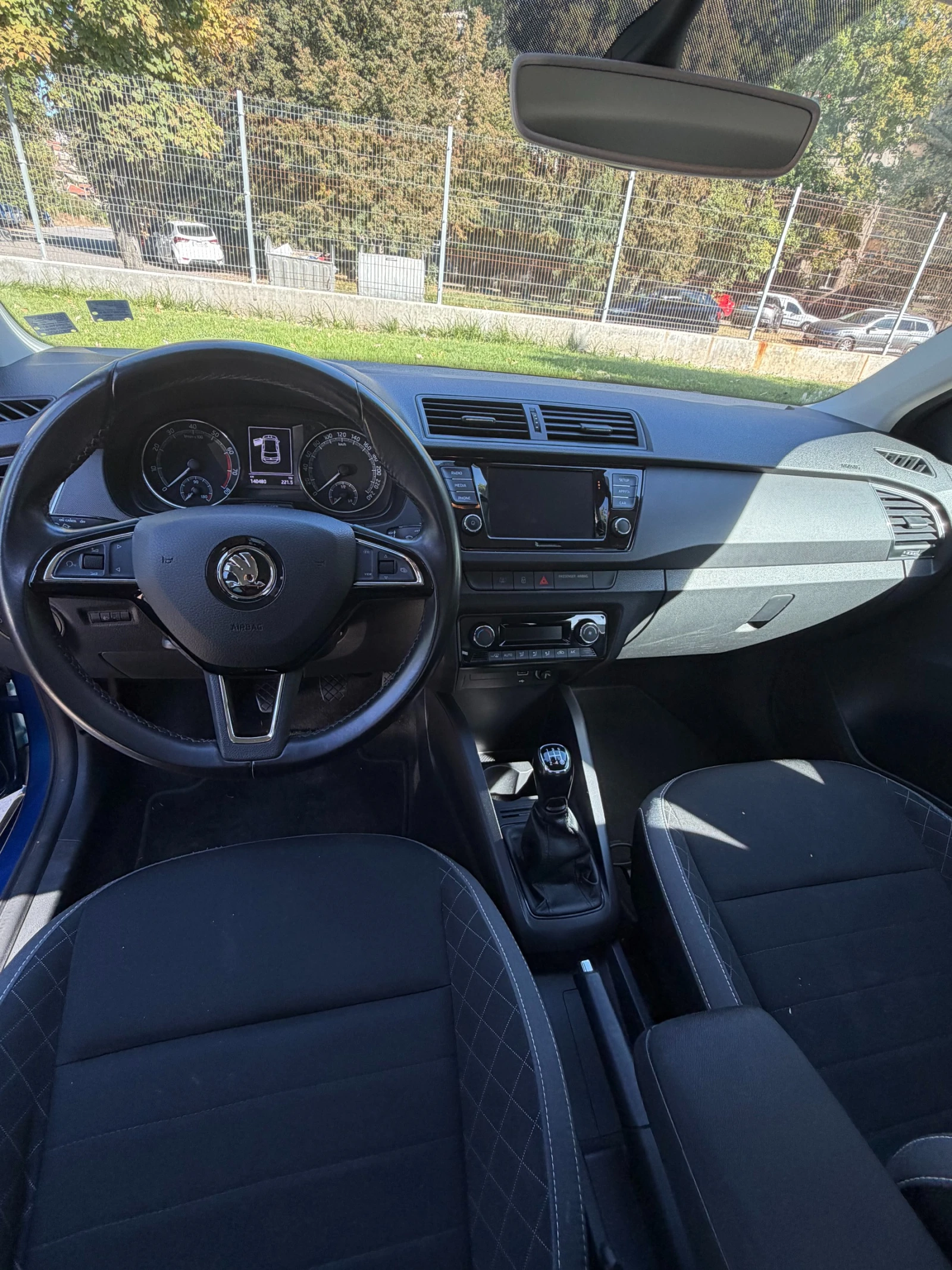 Skoda Fabia, снимка 8 - Автомобили и джипове - 56426147