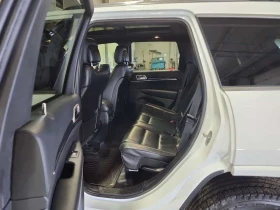 Jeep Grand cherokee  OVERLAND| ОБДУХВАНЕ| 2 КЛЮЧА| ПАНОРАМА| CARFAX - 12300 € / 24056.71 лв. - 82751371 12