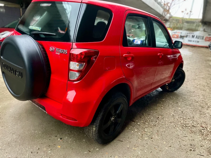 Daihatsu Terios ЧЕРВЕНО БИЖУ КОЛЕДЕН ПОДАРЪК, снимка 4 - Автомобили и джипове - 48172829