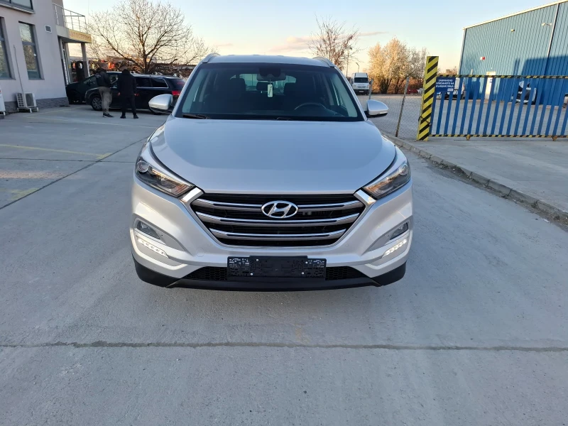 Hyundai Tucson, снимка 1 - Автомобили и джипове - 49571451