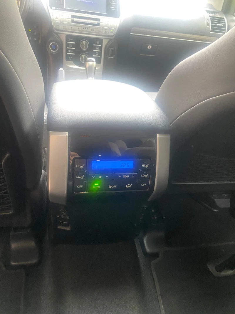 Toyota Land cruiser 2.8 D-4D J150 Facelift, снимка 9 - Автомобили и джипове - 52257766