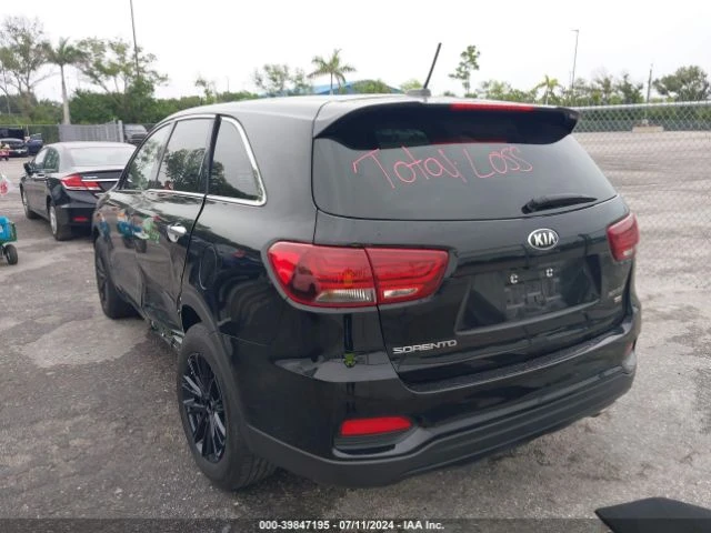 Kia Sorento 2.4L LX, снимка 4 - Автомобили и джипове - 47142277