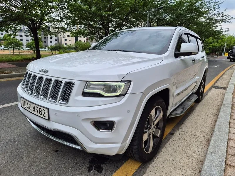 Jeep Cherokee 3.0D AWD Overland - САМО 30% АВАНС