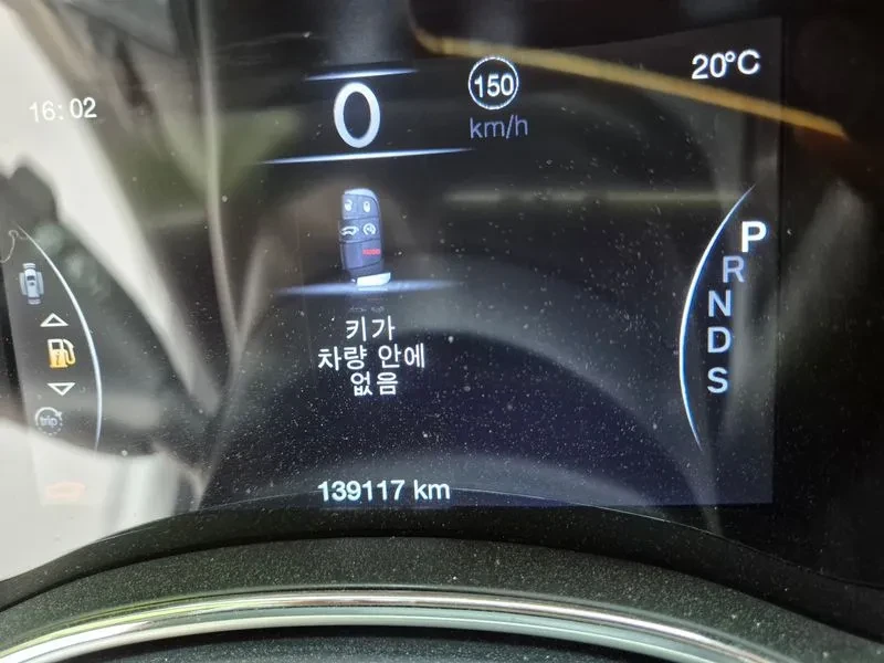 Jeep Cherokee 3.0D AWD Overland - САМО 30% АВАНС, снимка 12 - Автомобили и джипове - 55662010