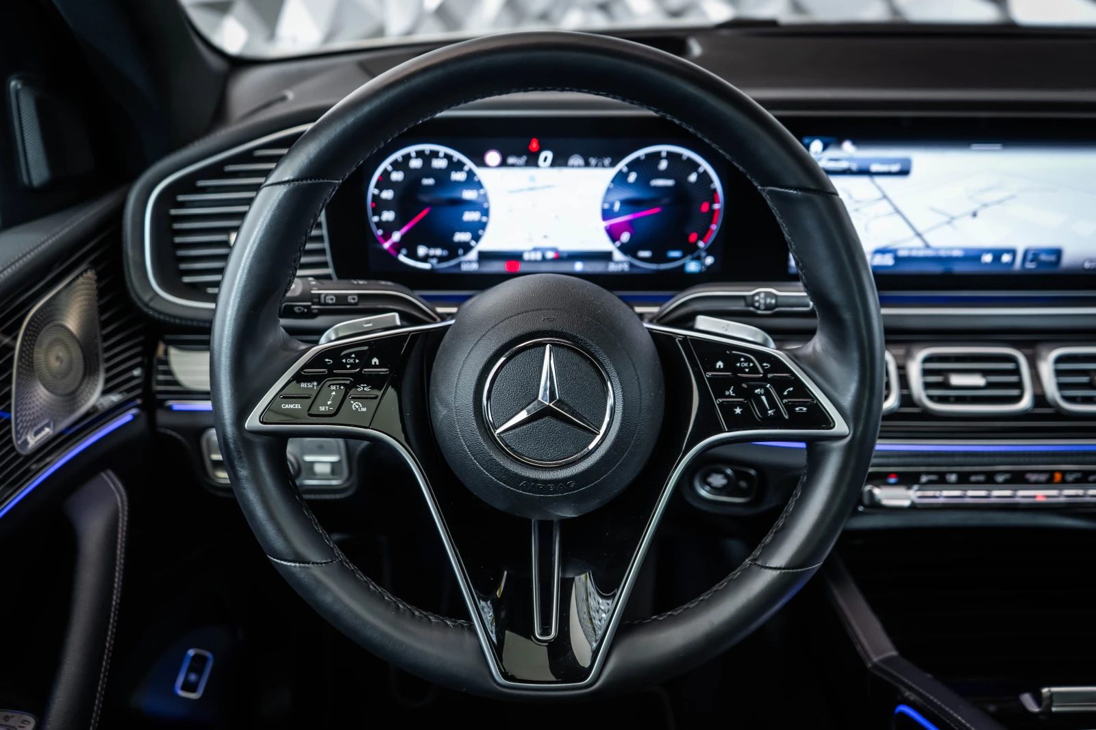 Mercedes-Benz GLE 450 d 4M AMG* Night* Pano* Burm - изображение 10