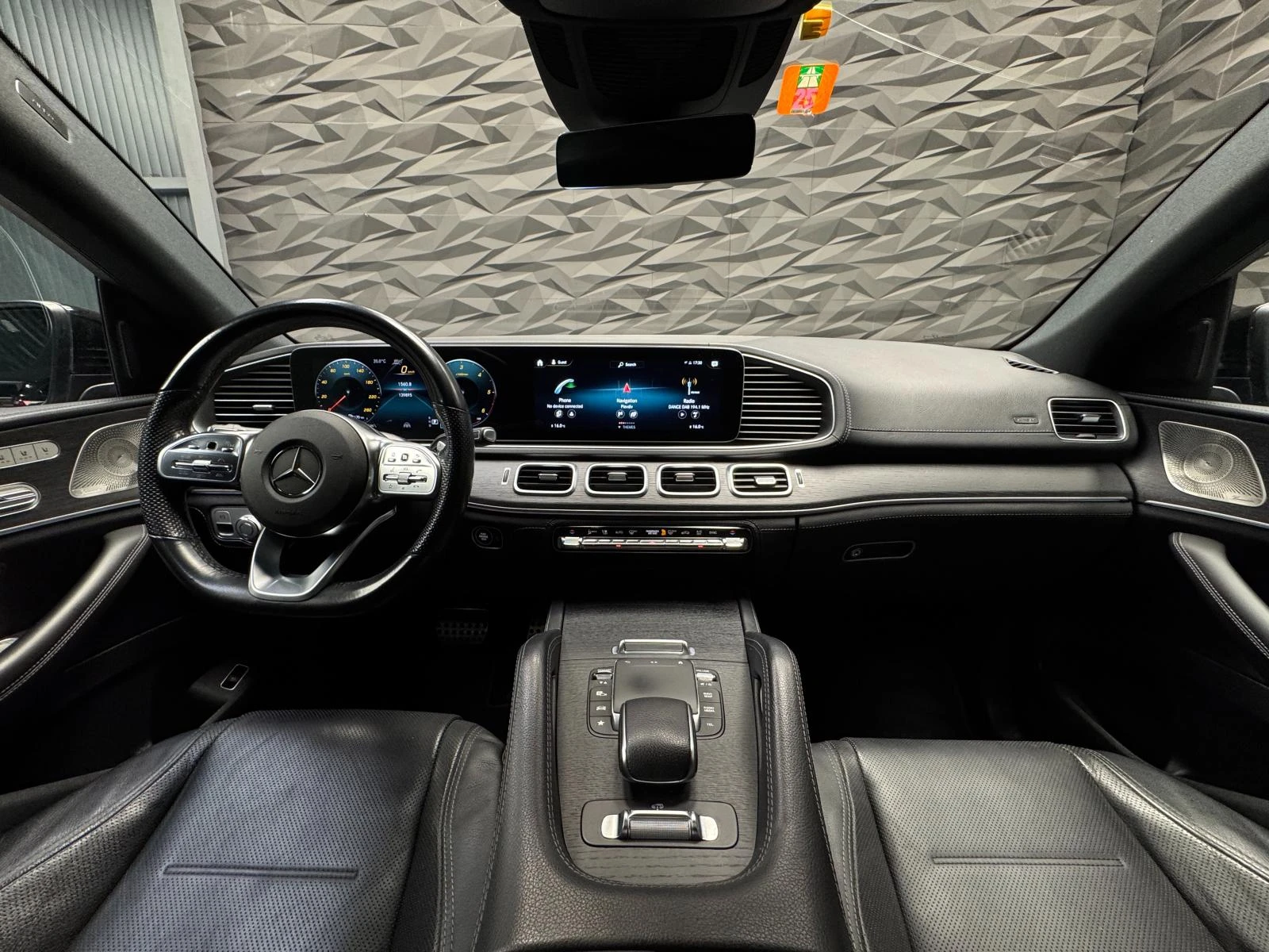 Mercedes-Benz GLE 400 d 4Matic AMG* 360* Vent* Burmester* Pano - изображение 5