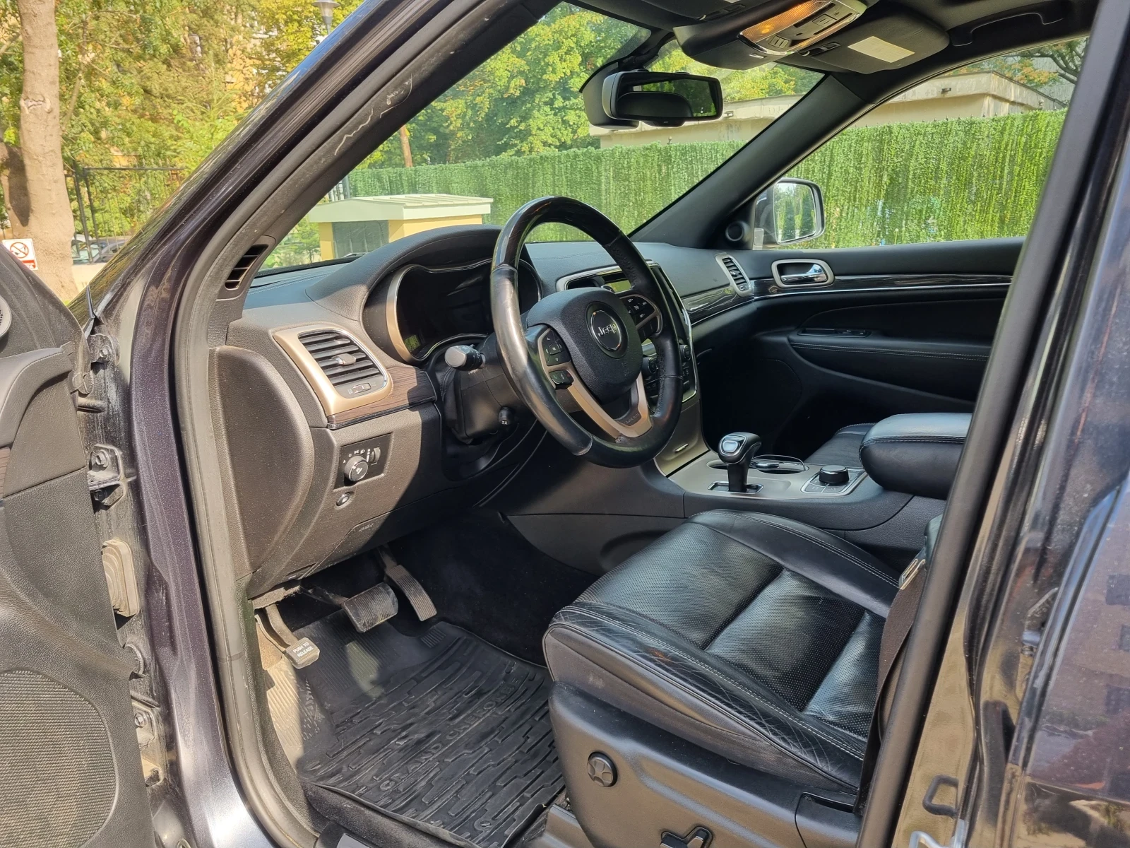 Jeep Grand cherokee 5.7 Overland - изображение 6