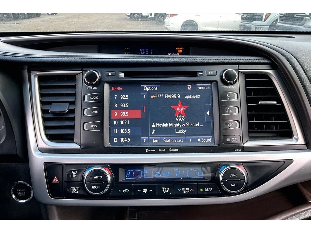 Toyota Highlander Подгреви * Камера * 8 Места * Става на Газ * , снимка 9 - Автомобили и джипове - 53819605