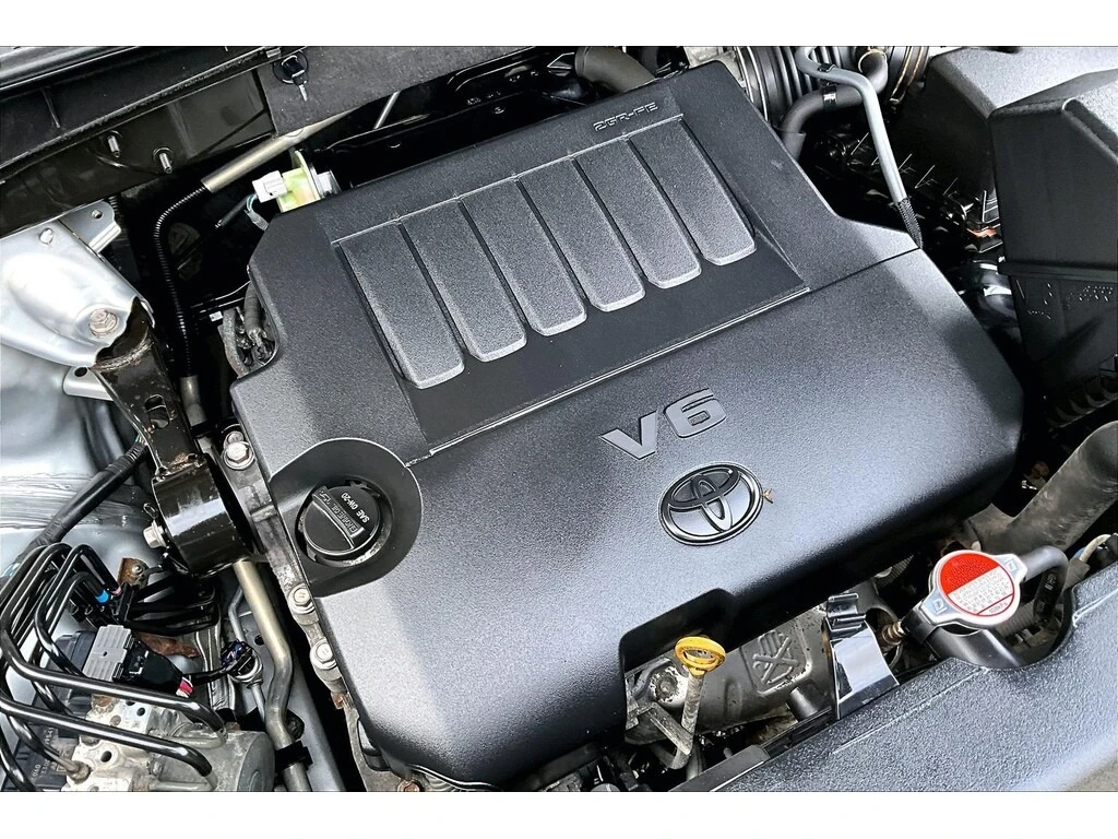 Toyota Highlander Подгреви * Камера * 8 Места * Става на Газ * , снимка 16 - Автомобили и джипове - 53819605