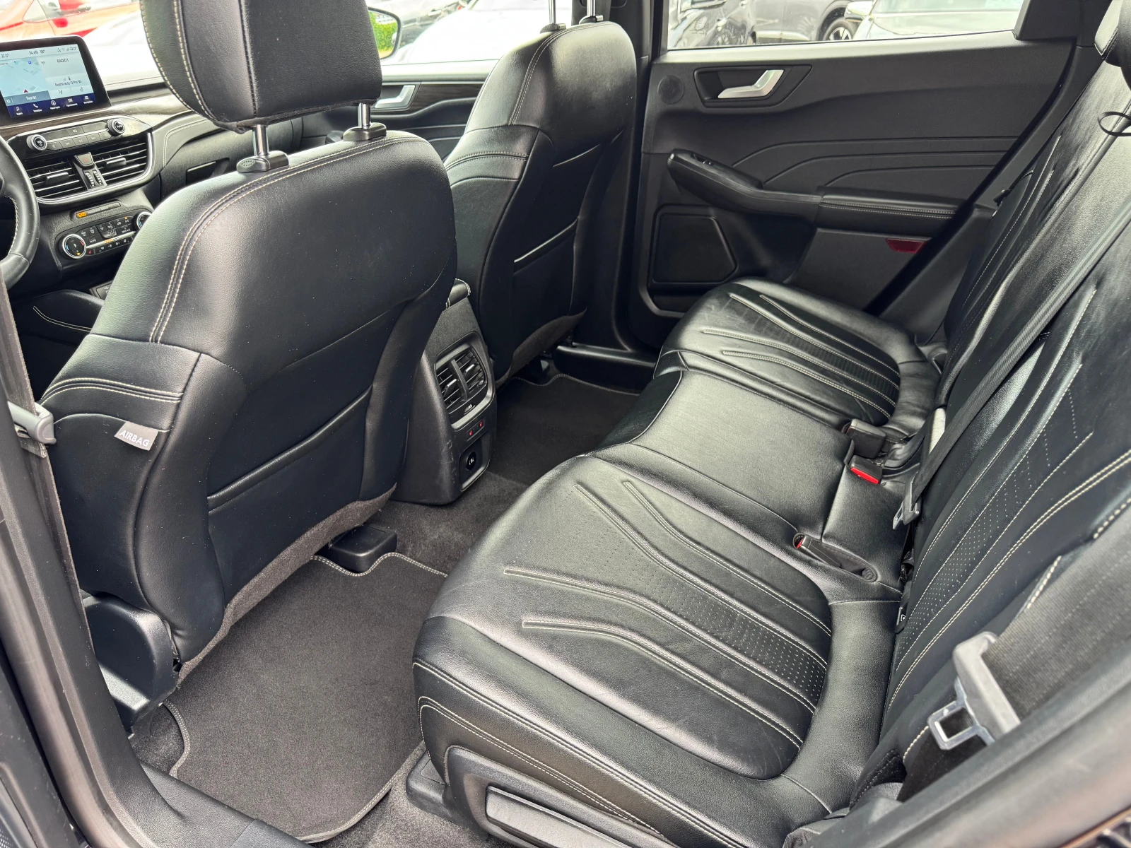 Ford Kuga 2.5 PHEV Vignale, снимка 11 - Автомобили и джипове - 54748324