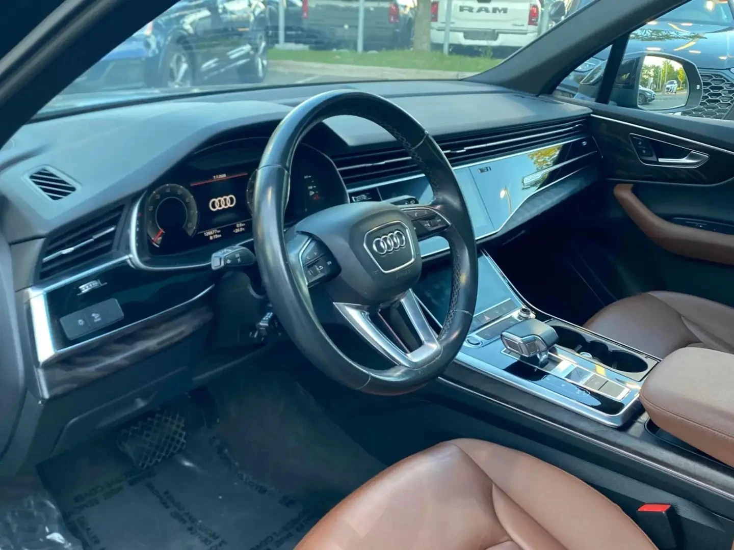Audi Q7 QUATTRO* 7МЕСТА* АВТОКРЕДИТ, снимка 3 - Автомобили и джипове - 55625227