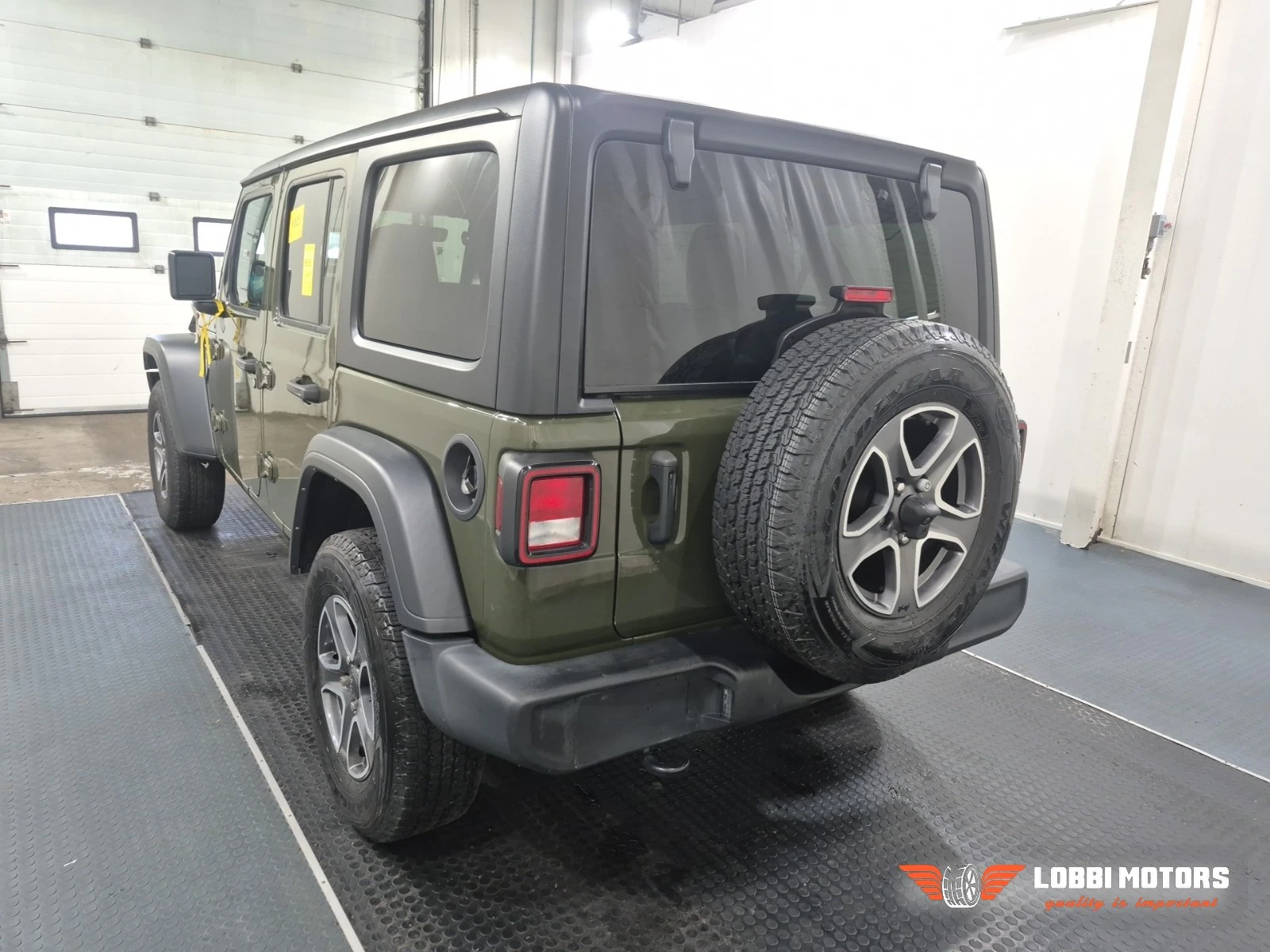 Jeep Wrangler, снимка 4 - Автомобили и джипове - 55928318