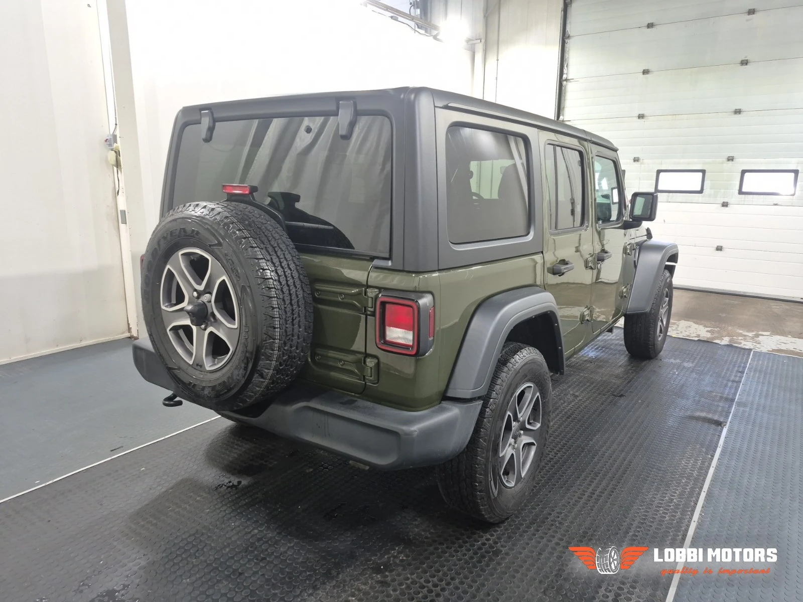Jeep Wrangler, снимка 3 - Автомобили и джипове - 55928318