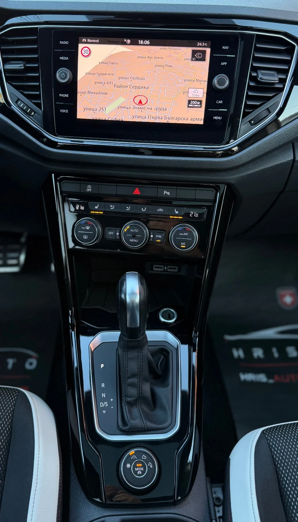 VW T-Roc 2.0 TSI Sport Line 4 MOTION Внос Швейцария, снимка 10 - Автомобили и джипове - 55981730