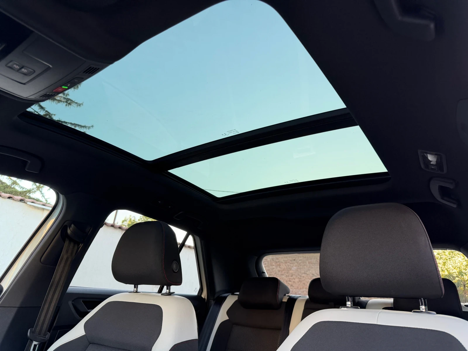 VW T-Roc 2.0 TSI Sport Line 4 MOTION Внос Швейцария, снимка 16 - Автомобили и джипове - 55981730