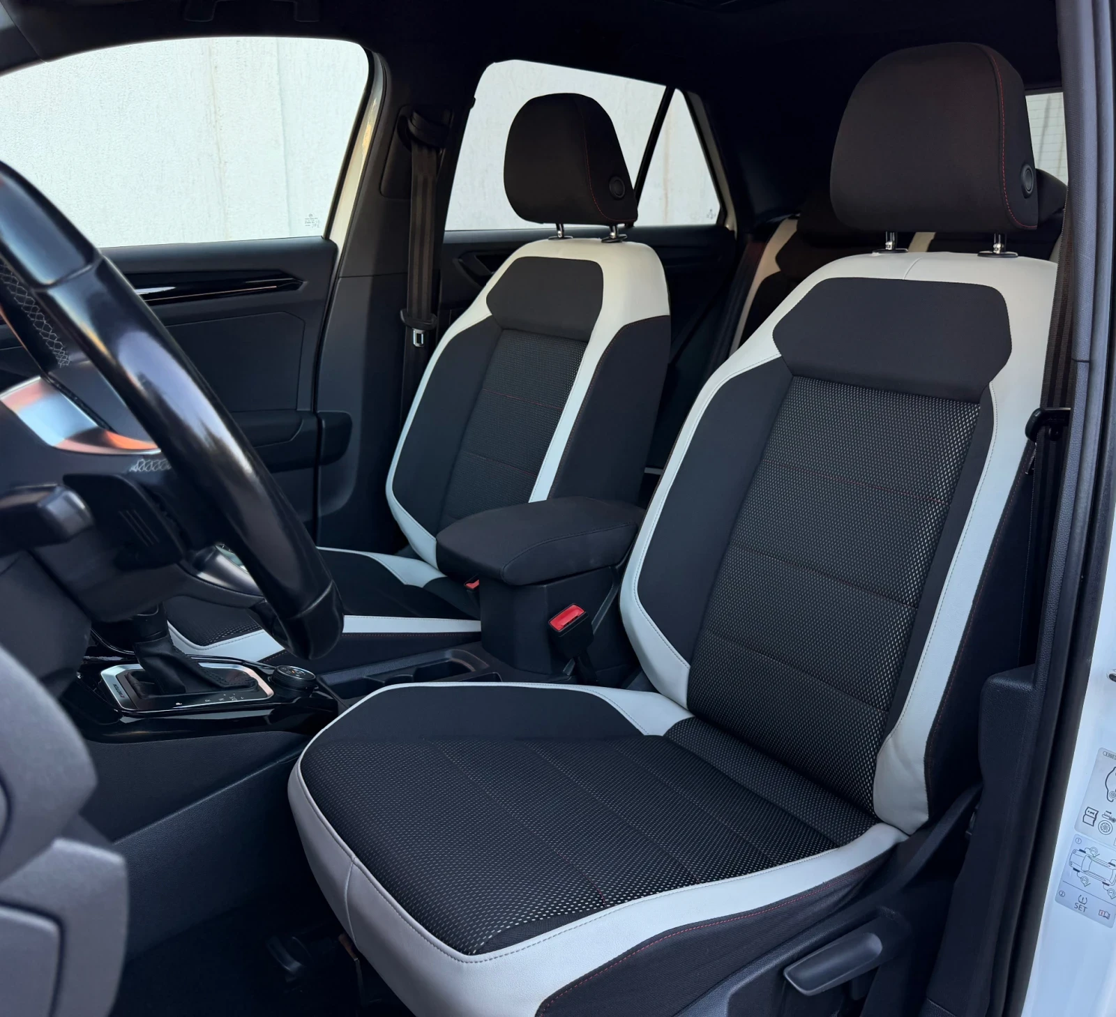 VW T-Roc 2.0 TSI Sport Line 4 MOTION Внос Швейцария, снимка 15 - Автомобили и джипове - 55981730