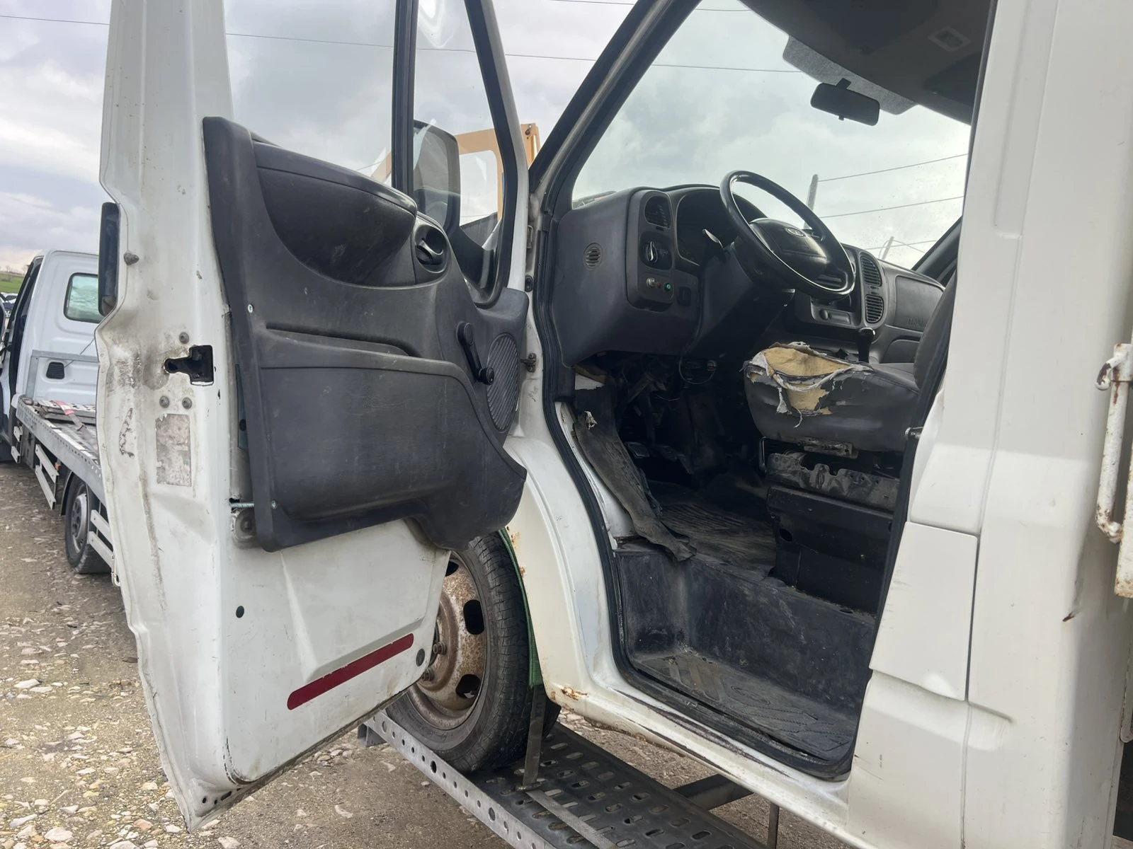 Ford Transit тристранно разтоварване - изображение 9