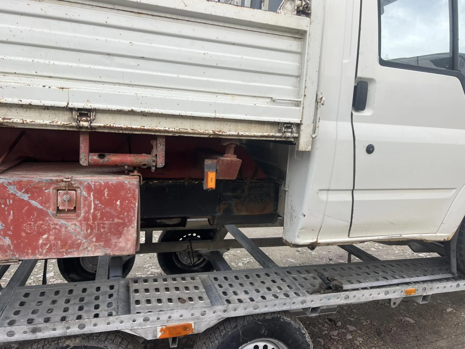 Ford Transit тристранно разтоварване - изображение 3