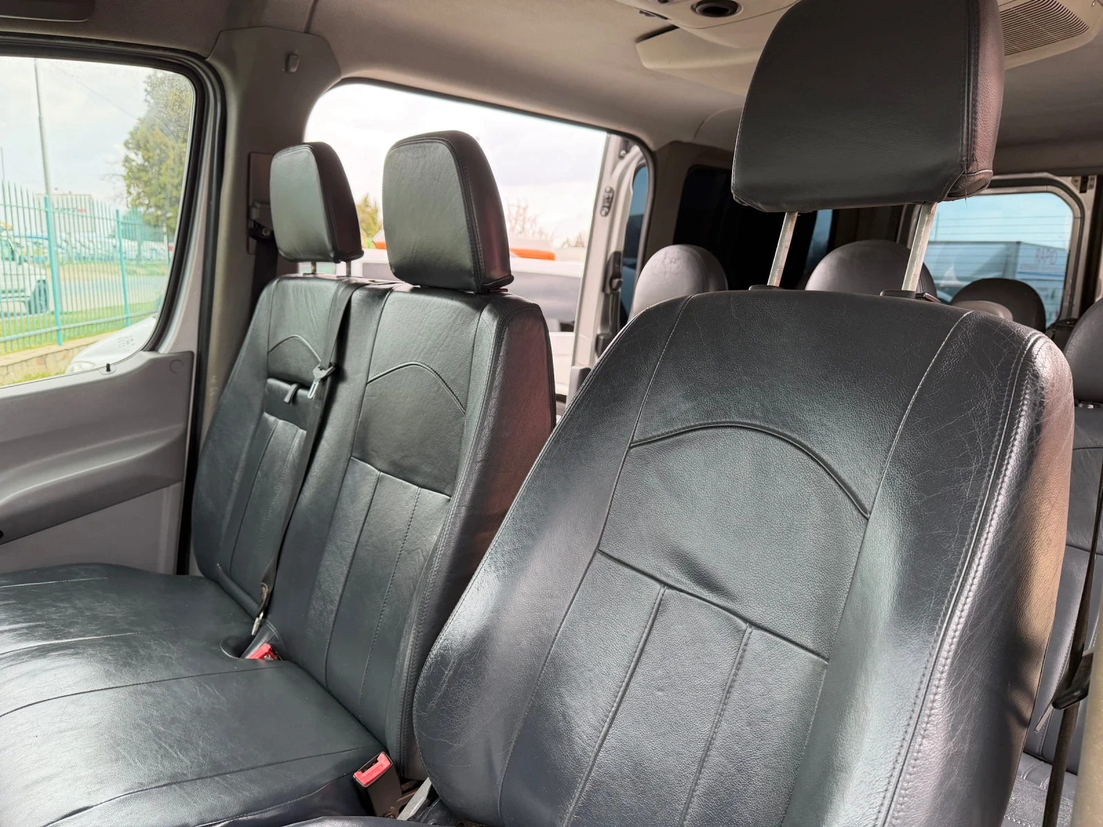 Mercedes-Benz Sprinter 211CDI* 2xКлиматик* 2х стр.врати, снимка 6 - Бусове и автобуси - 53875073