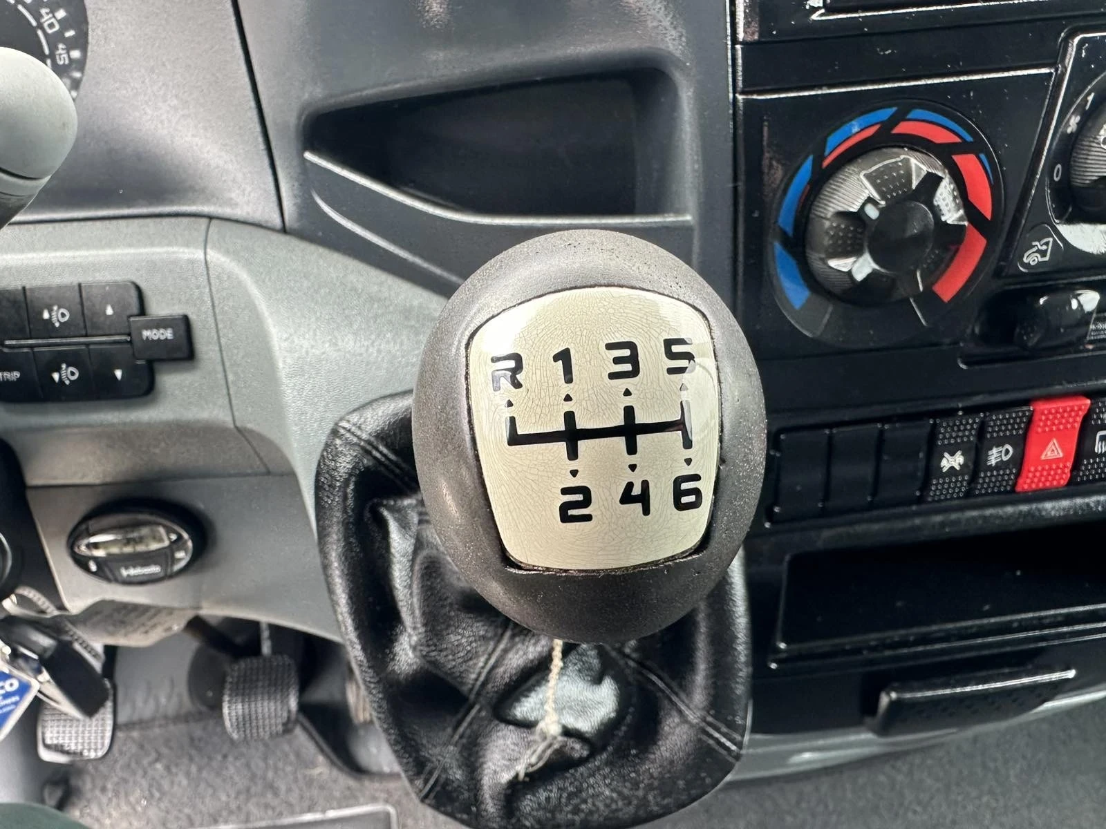 Iveco 35c18 Тристранен самосвал, снимка 13 - Бусове и автобуси - 54181012