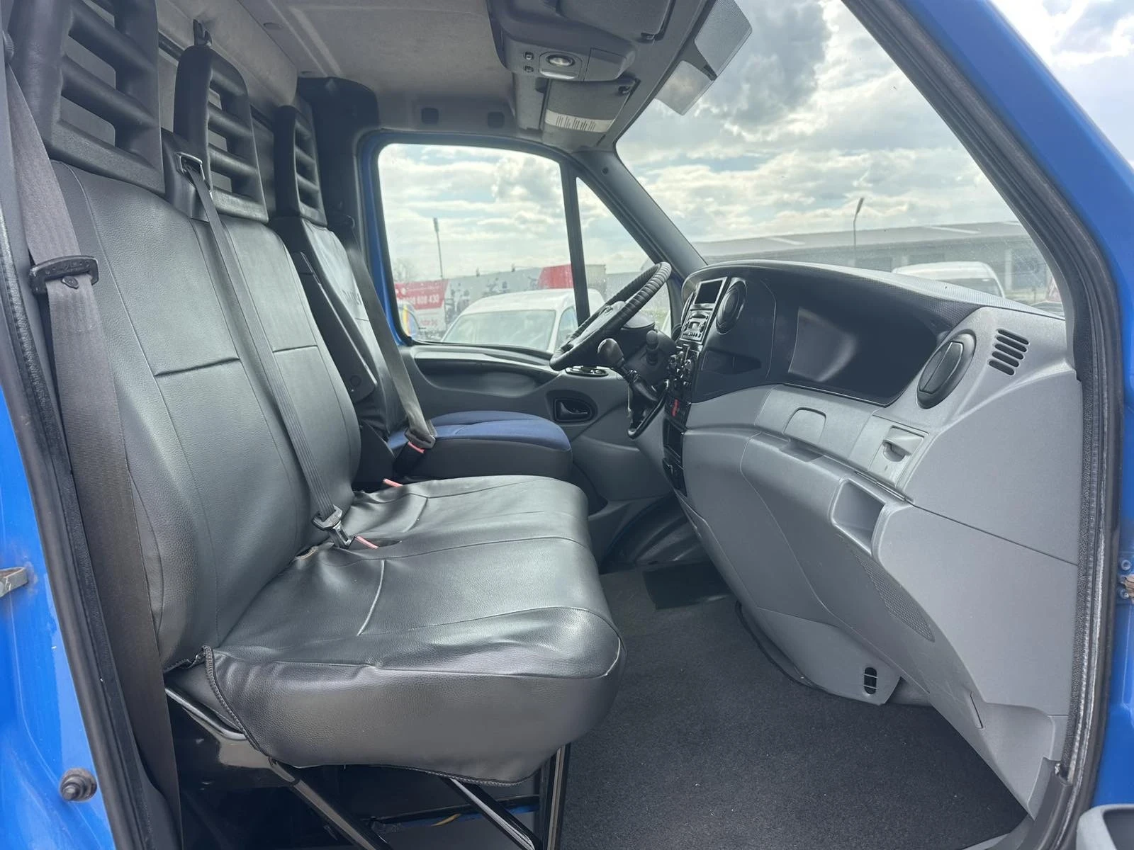 Iveco 35c18 Тристранен самосвал, снимка 12 - Бусове и автобуси - 54181012