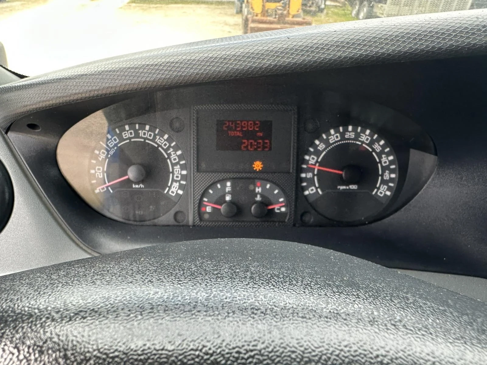 Iveco 35c18 Тристранен самосвал, снимка 15 - Бусове и автобуси - 54181012