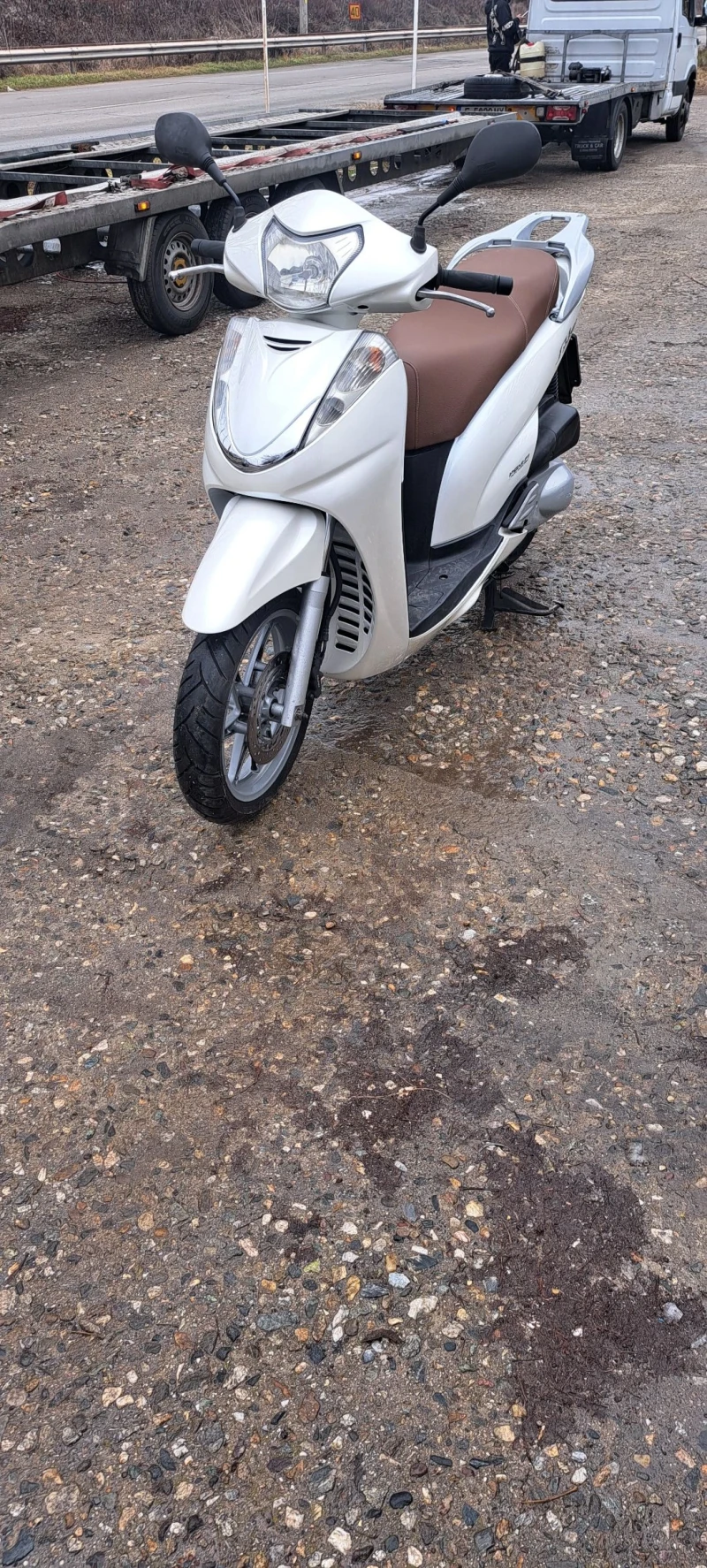 Honda Sh 300 perfecten , снимка 11 - Мотоциклети и мототехника - 53203680