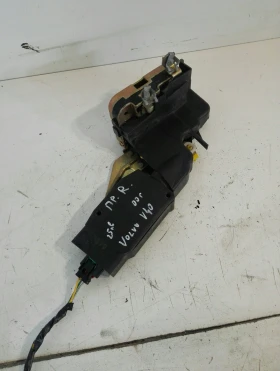 Брава врата предна дясна Волво В40