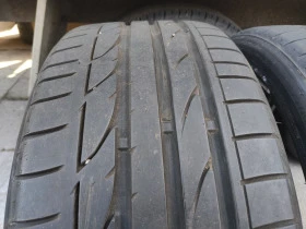 Гуми Летни 235/40R19, снимка 1