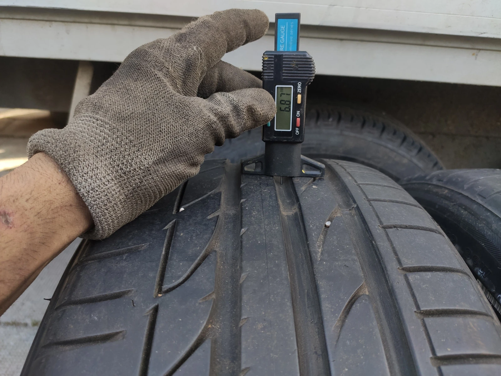  235/40R19 | Mobile.bg   4