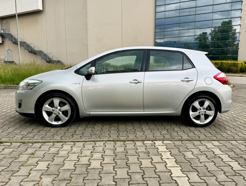 Toyota Auris 1.8 Hybrid - ТОП СЪСТОЯНИЕ -, снимка 2 - Автомобили и джипове - 45952892