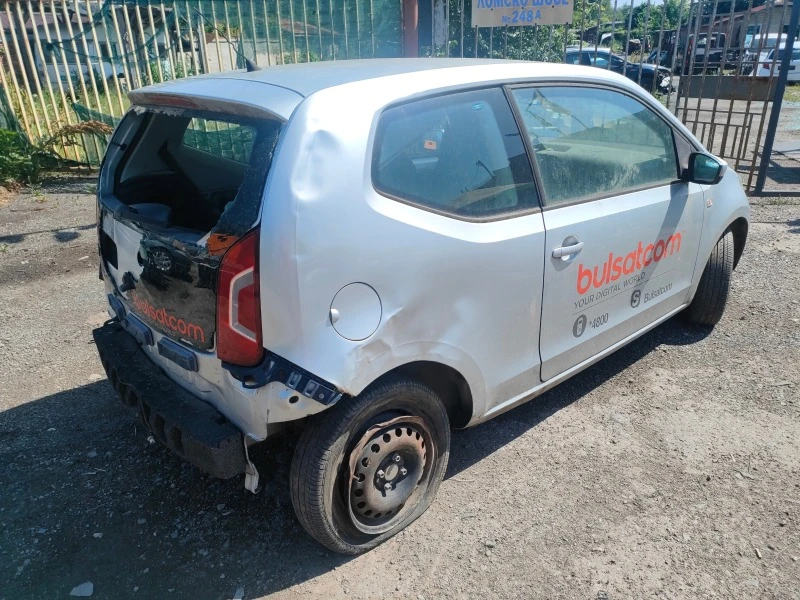 VW Up 1.0, снимка 8 - Автомобили и джипове - 46052274