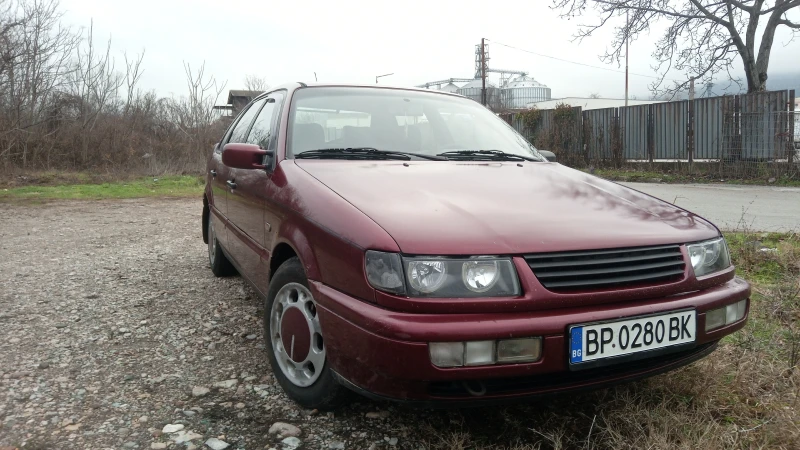 VW Passat, снимка 1 - Автомобили и джипове - 48547518