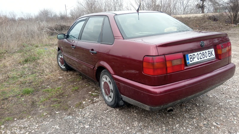 VW Passat, снимка 3 - Автомобили и джипове - 48547518