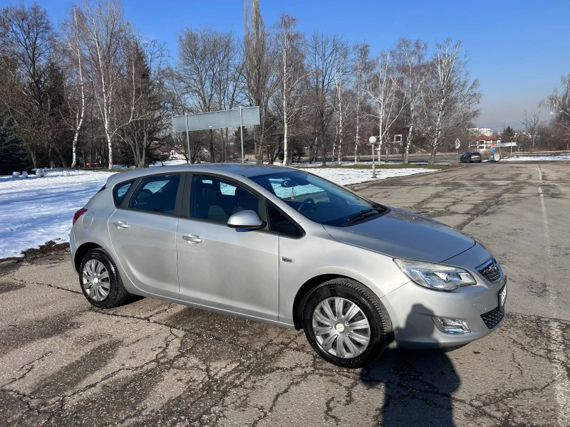 Opel Astra, снимка 5 - Автомобили и джипове - 48556334