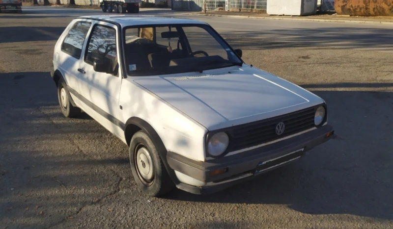 VW Golf, снимка 1 - Автомобили и джипове - 48754037