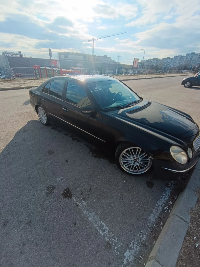 Mercedes-Benz E 270, снимка 5 - Автомобили и джипове - 49338150