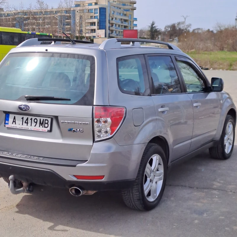 Subaru Forester 2.0i, снимка 5 - Автомобили и джипове - 49516602