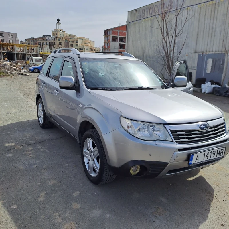 Subaru Forester 2.0i, снимка 3 - Автомобили и джипове - 49516602