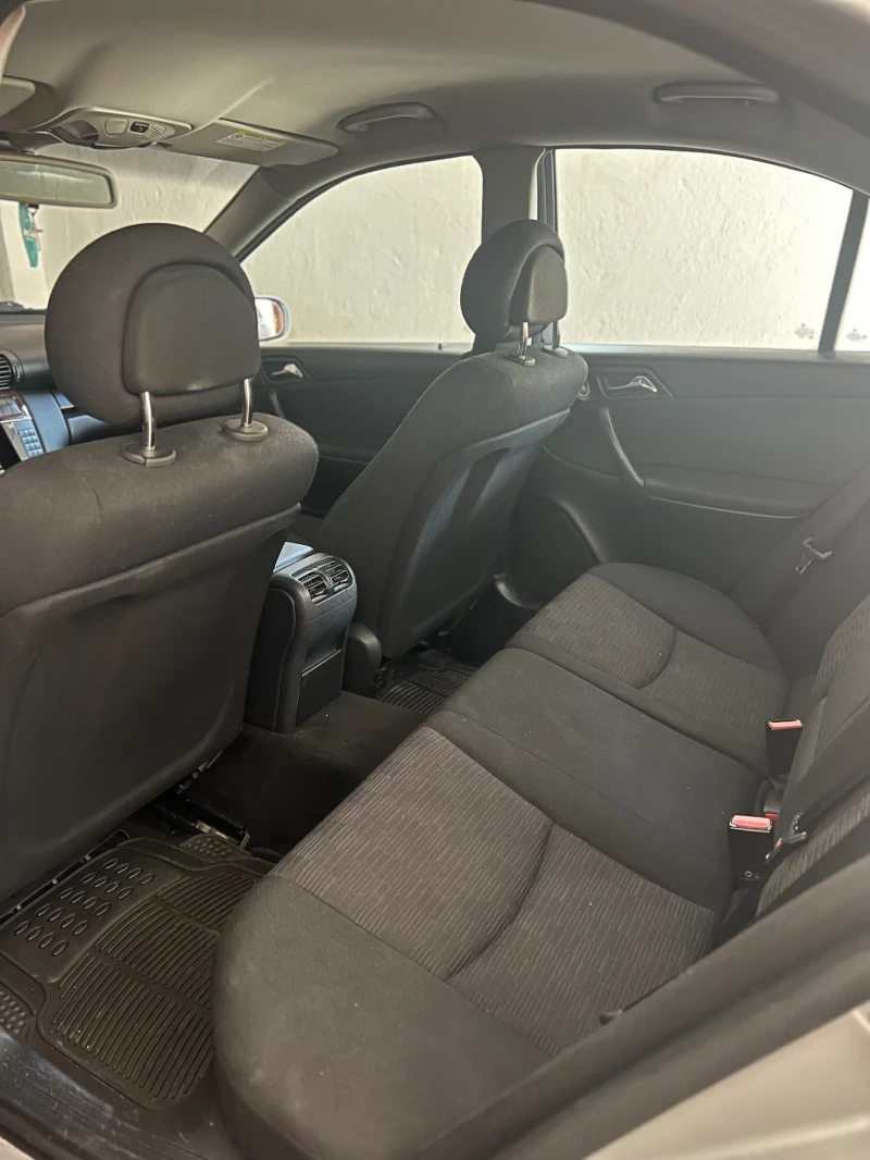 Mercedes-Benz 220, снимка 6 - Автомобили и джипове - 51632878