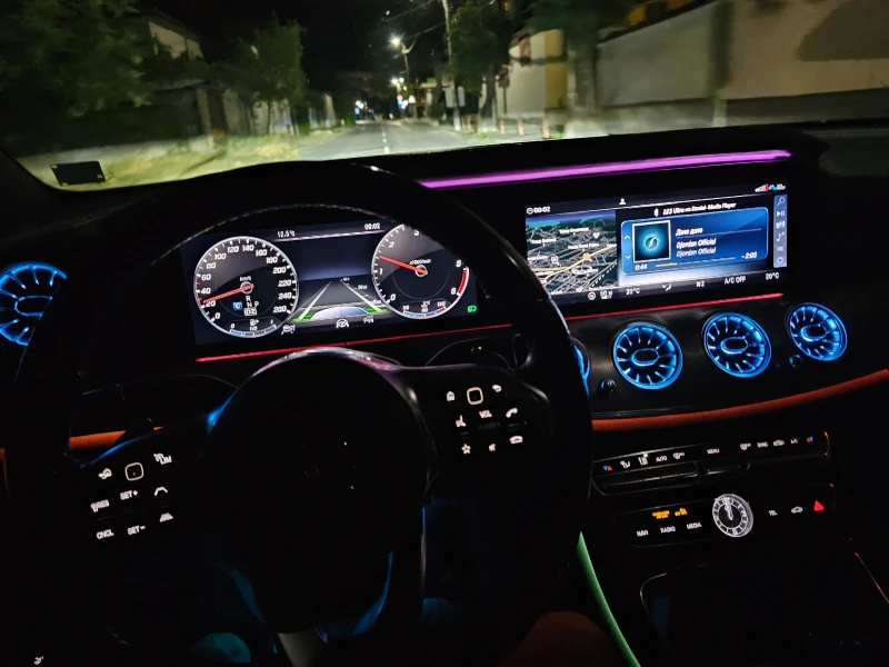 Mercedes-Benz E 220 W213, снимка 17 - Автомобили и джипове - 51912481