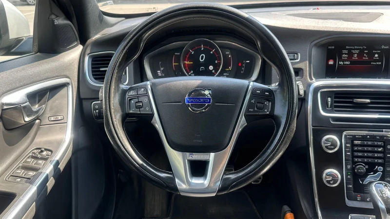 Volvo V60 2.4 D6 plug in hybrid, снимка 7 - Автомобили и джипове - 52770993