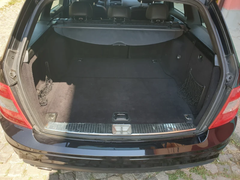 Mercedes-Benz C 220 2.2 CDI-AMG, снимка 12 - Автомобили и джипове - 52135907