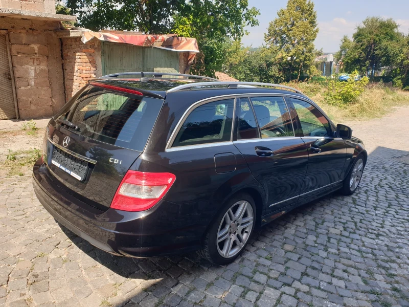 Mercedes-Benz C 220 2.2 CDI-AMG, снимка 5 - Автомобили и джипове - 52135907