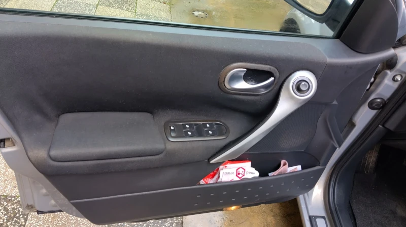 Renault Megane, снимка 6 - Автомобили и джипове - 52249785