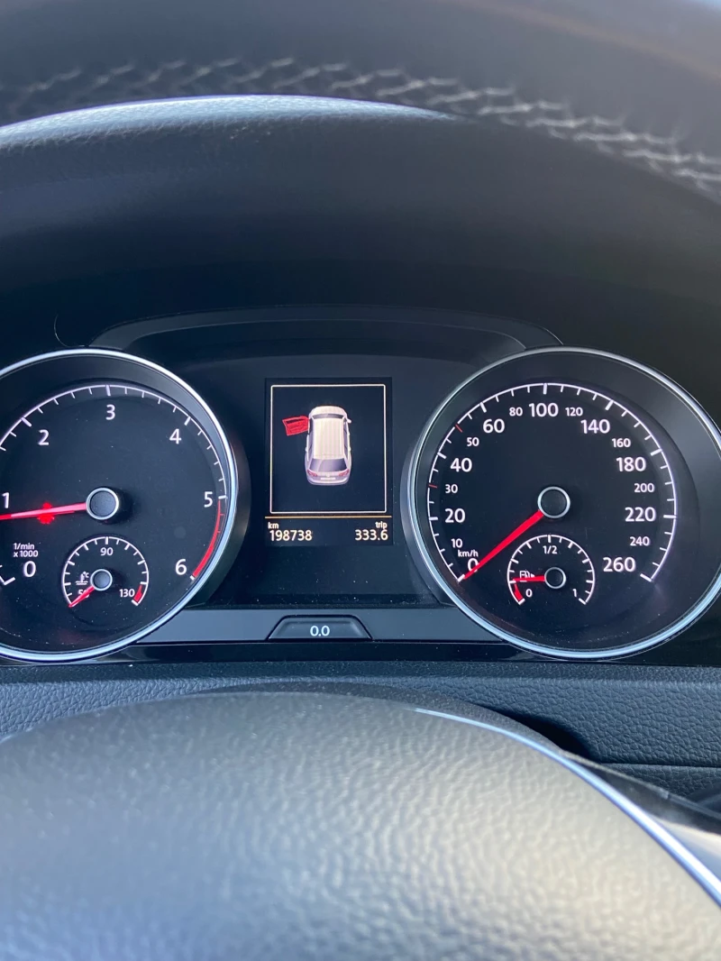 VW Golf 2.0TDI/AUTOMATIC/EURO6, снимка 9 - Автомобили и джипове - 52279064